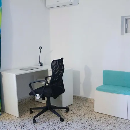 شقة The Quiet Hub أرغوستولي